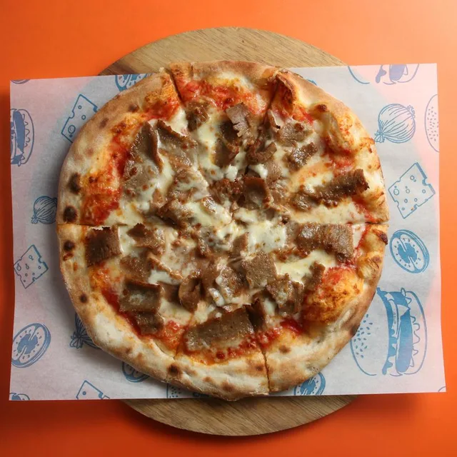 Photograph of the Dönner Pizza